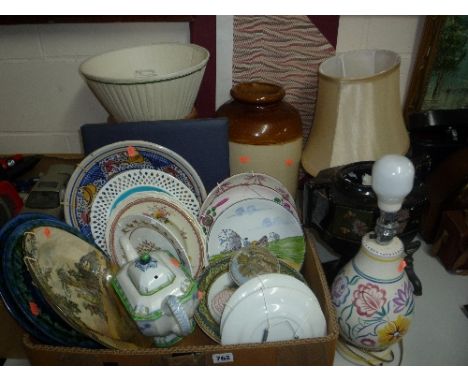 VARIOUS CERAMICS, to include Poole Pottery lamp, Royal Doulton, pot lids, a John O'Gaunt sketch book etc