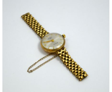 A LADIES 9CT GOLD ROTARY WATCH, hallmarks for London, total approximate weight 18gms