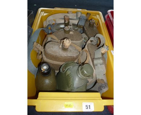 A BOX CONTAINING EIGHT MILITARY ISSUE ARMY STYLE WATER BOTTLES, WWII era, all contained in original olive and blue, fawn carr