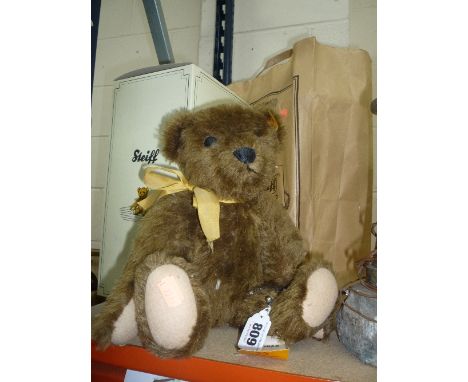 A BOXED STEIFF REPLICA CLASSIC 1909 MOHAIR TEDDY BEAR, complete with growler