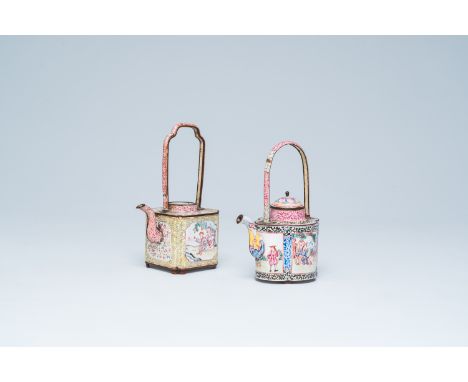 Full title: Two Chinese Canton enamel teapots, QianlongDescription: H 19,5 - L 11,8 cm  H 17,6 - L 13,2 cm