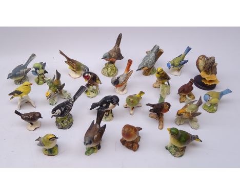 Collection of porcelain birds: nine Beswick, ten Goebel and others (22) Condition Report Click here for further images, condi