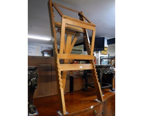 An oak artists easel
