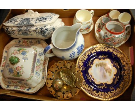 A box of miscellaneous china to include; Midwinter Willow Pattern transfer decorated jug, Coalport cabinet plate on a powder 