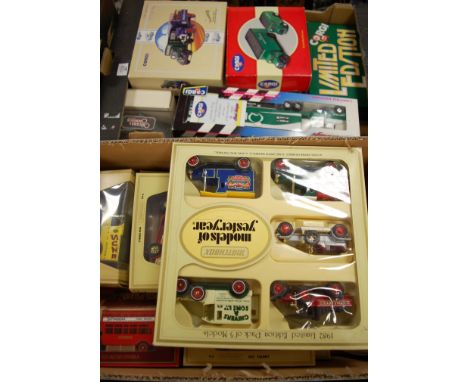 A large collection of assorted boxed modern issue diecast toy vehicles to include; Matchbox Models of Yesteryear, Corgi Briti