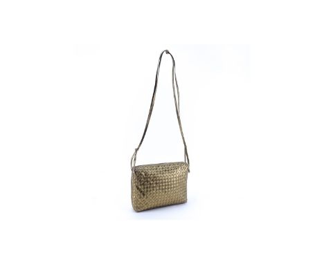 Bottega Veneta Gold Woven Shoulder Bag. Gold tone hardware, beige suede interior with zippered pocket. Labeled appropriately.