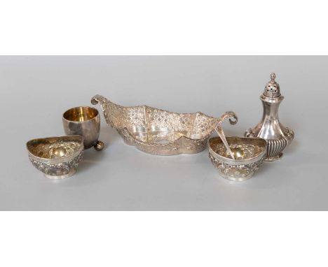 A Collection of Assorted Silver, including an oval dish, with pierced sides, 18.5cm wide; a pair of salt-cellars; a pepperett