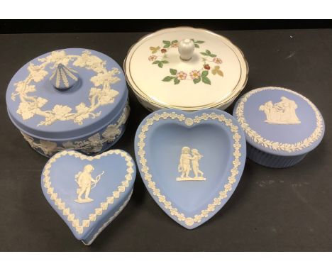 A Wedgwood Jasperware powder bowl and cover, two trinket pots and covers, etc; a Wedgwood Wild Strawberry  pattern bowl and c