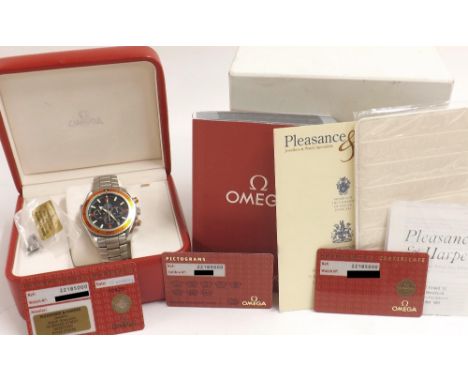 Omega Seamaster Planet Ocean 600m Co-Axial Chronometer stainless steel gentleman's bracelet watch, ref. 22185000, circa 2006,