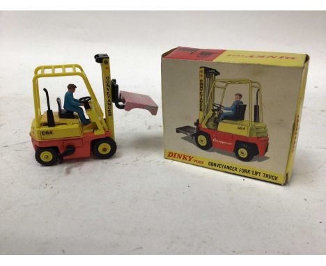 Dinky Super toys Leyland 8 - Wheeled Chassis no. 939 and Dinky no. 404 Conveyancer Fork Lift Truck, both boxed.