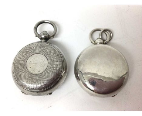 Two Edwardian silver sovereign cases, one plain and one engine turned (2)