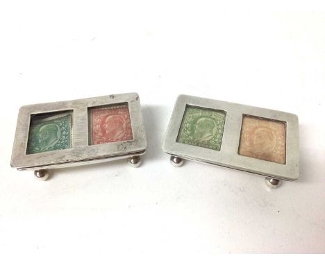 Two Edwardian silver double trough-shaped stamp boxes (Birmingham 1907-1909)