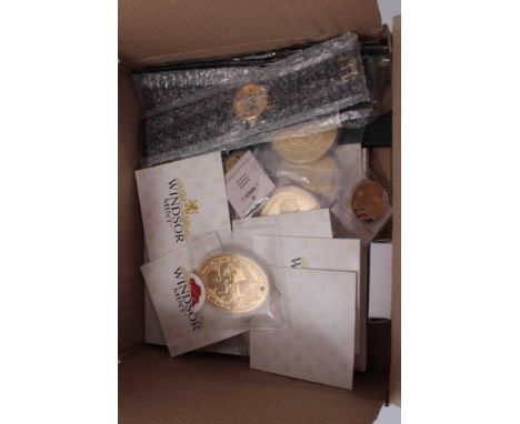World - Mixed coinage to include Windsor Mint Cu gold plated coins with PAD print etc. (Qty)