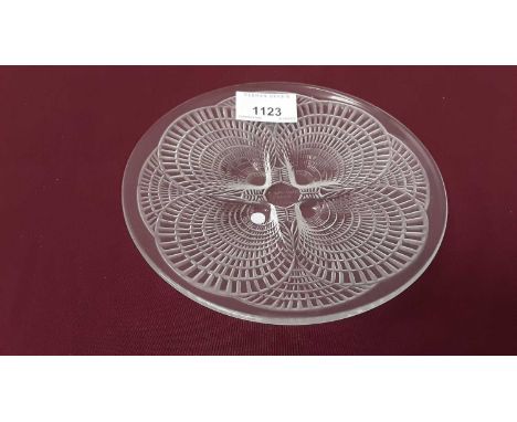 Rene Lalique Coquilles pattern dish, signed R Lalique, France, 16.5cm diameterIn very good order overall with age related wea