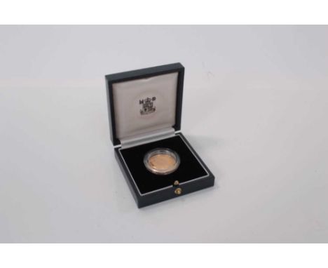 Cyprus - Royal Mint issued Republic of Cyprus gold £50 with observe portrait of Archbishop Makarius, (N.B. Weight 16gms, in c