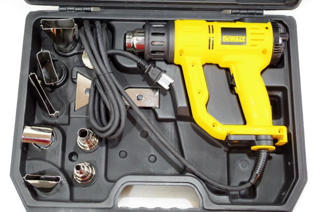 NEW DEWALT 12Piece 120V Heat Gun w/ LCD Display Kit M/N D26960K