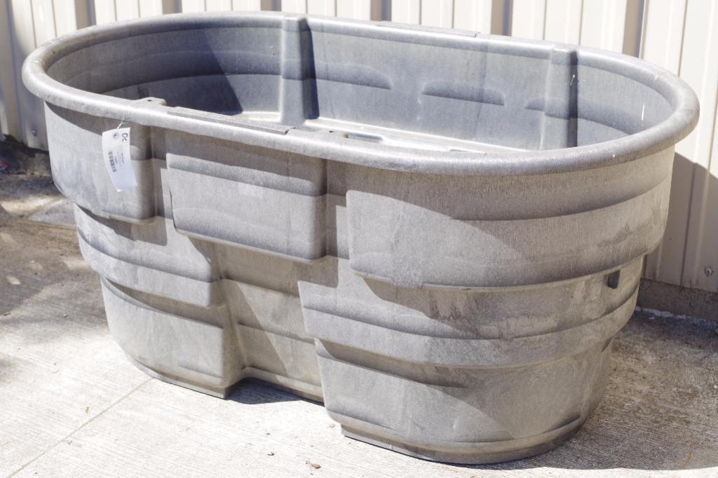 RUBBERMAID 100Gallon Structural Foam Stock Tank M/N 4242
