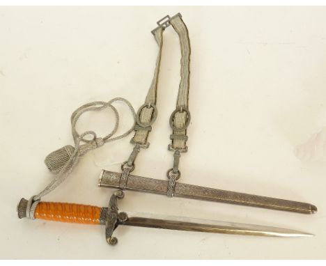 GERMAN NAZI 'ARMY OFFICERS' REGULATION DAGGER, the plated diamond section double edged blade etched with Eickhorn Solingen sq
