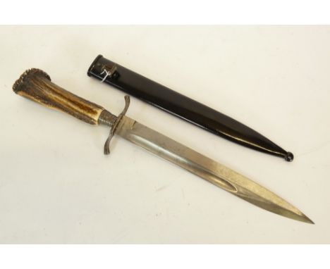 LATE NINETEENTH/EARLY TWENTIETH CENTURY GERMAN/PRUSSIAN DAGGER, with single edge fullered blade, 9 3/4" (24.8cm) long, with s