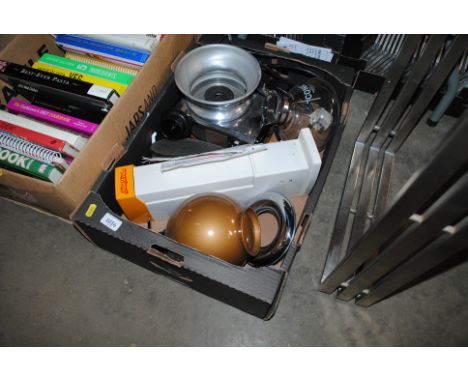 A box of miscellaneous kitchenalia 