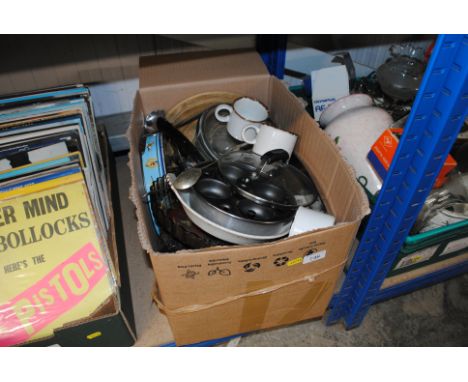 A box of sundry items to include kitchenalia