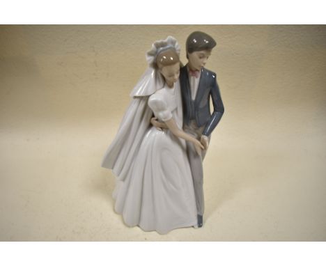 A Nao figure of couple dancing no.1247 with box