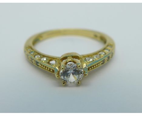 A 9ct gold and white stone ring, 1.5g, K