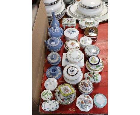 Five items of Wedgwood blue &amp; white jasperware; together with twenty-two various china trinket boxes.
