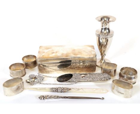 A Quantity of Silver, including: an Edward VII silver chatelaine clip with spectacle case by William Henry Sparrow, Birmingha