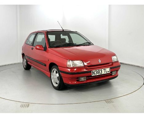 Registration: N383TLJ VIN: VF1C57H0514295142 Mileage Showing: 100,000 Transmission: Manual MOT: 12/02/20251 of 4 RSI models l