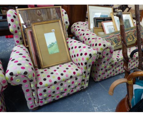 A SMALL BUTTON BACK CHESTERFIELD SOFA AND A PAIR OF SIMILAR UPHOLSTERED ARMCHAIRS.