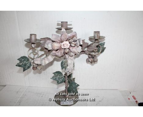 DECORATIVE CANDLE STICK HOLDER / GRADE: UNCLAIMED PROPERTY (DC3)[{MK140416}]