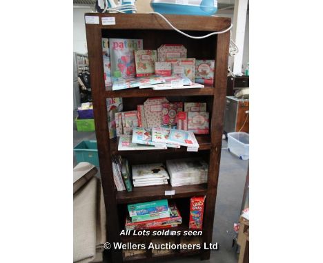 BOOK SHELF IN DARK WOOD FINISH / GRADE: UNCLAIMED PROPERTY (DC6)[{MK140416}]