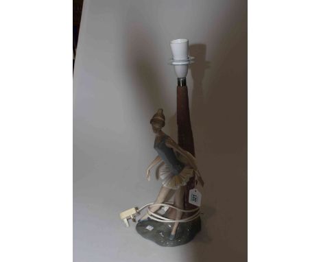 Nao Ballerina table lamp.