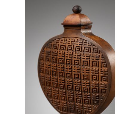 A RARE 'HUNDRED SHOU-CHARACTER' BAMBOO VENEER SNUFF BOTTLE, ZHUHUANGChina, 1750-1800. Of rounded spade shape, with plain narr