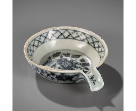 A BLUE AND WHITE POURING BOWL, YI, YUAN DYNASTYChina, 1279-1368. Well potted with rounded sides resting on a slightly concave