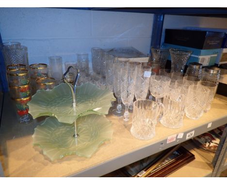 Shelf of mixed glass to include lead crystal 