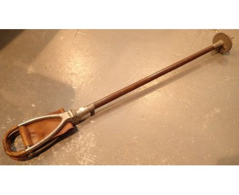 Leather and aluminium shooting stick 