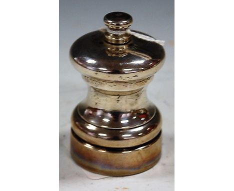 A modern silver pepper grinder, maker MC Hersey & Son Ltd, London 1984