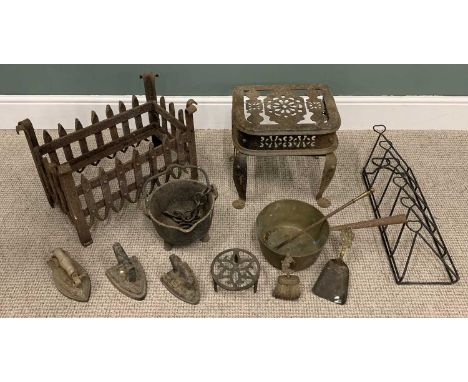 VICTORIAN AND LATER HOUSEHOLD METALWARE to include a wrought iron grate basket, 38.5 (H) x 52 (W) x 31cms (D), pierced steel 