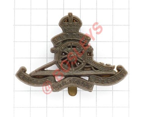Royal Artillery rare WW2 plastic economy “gun” cap badge. (KK 2202)  Brass slider VGC 