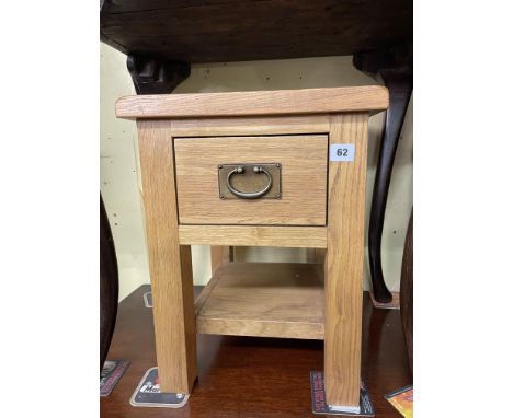 OAK SINGLE DRAWER LAMP TABLE 