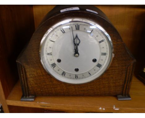 MANTLE CLOCK WITH KEY 