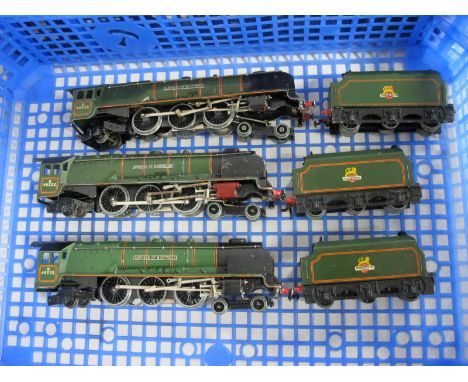 Three Hornby Dublo Three rail Duchess Class 4-6-2 Locomotives and Tenders, all Duchess of Montrose, R/No. 46232, BR green liv