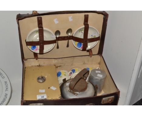 A Sirram picnic hamper with metal sandwich tin 