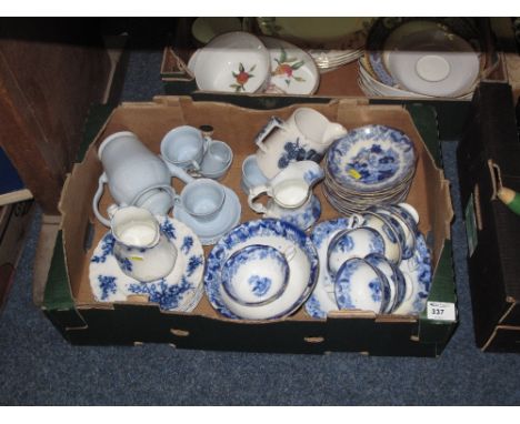 Tray of assorted china to include; 19th Century blue and white foliate part tea ware, items comprising cups, saucers, bowl, p