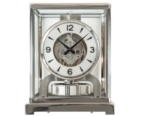 A RARE NICKLE PLATED JAEGER LECOULTRE ATMOS DESK CLOCKCIRCA 1950s, ACCOMPANIED BY ITS ORIGINAL FITTED TRAVEL CASEMovement: Ca