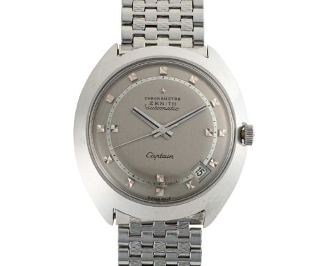 A GENTLEMAN'S SIZE STAINLESS STEEL ZENITH CAPTAIN AUTOMATIC CHRONOMETRE BRACELET WATCH CIRCA 1970Movement: 25J, automatic chr