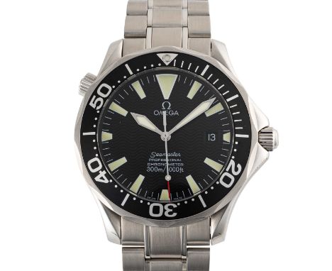 A GENTLEMAN'S LARGE SIZE OMEGA SEAMASTER PROFESSIONAL 300M AUTOMATIC BRACELET WATCH CIRCA 2008, REF. 2254.50.00 WITH  BLACK "