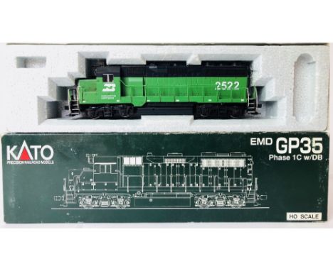 Kato HO Scale 37-3002 EMD GP35 Burlington Northern Livery Diesel Locomotive Boxed